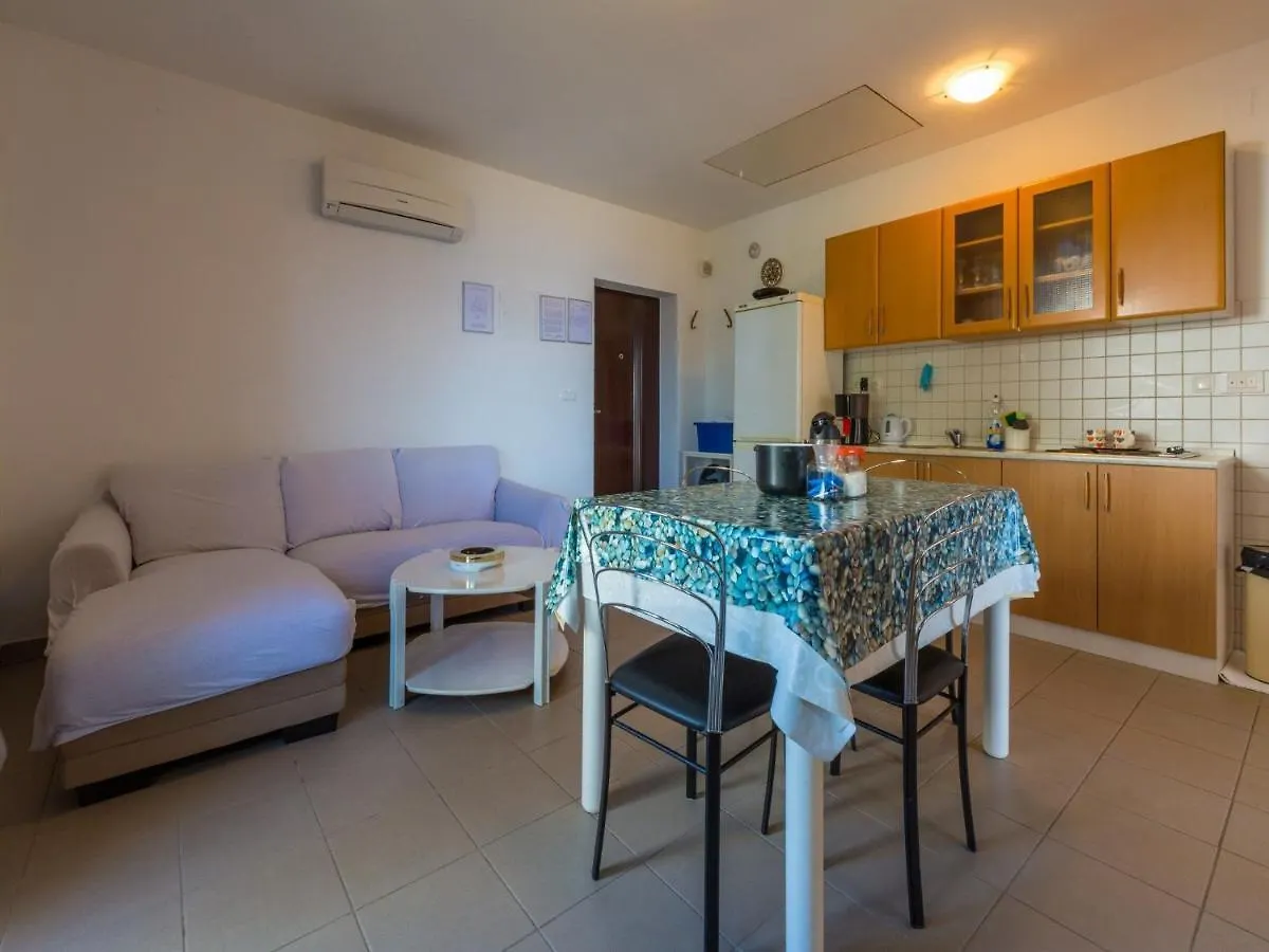 Apartments Stipe Novi Vinodolski