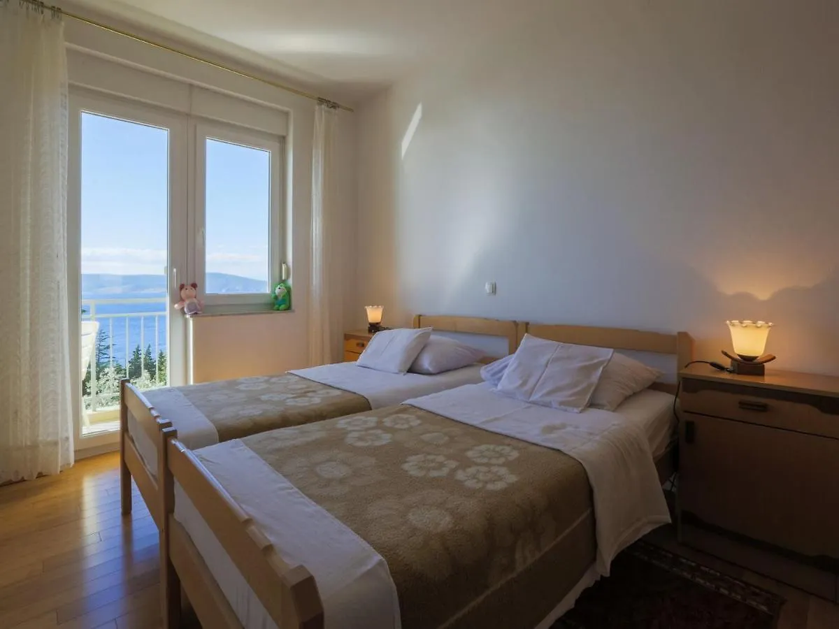 Apartments Stipe Novi Vinodolski Croatia