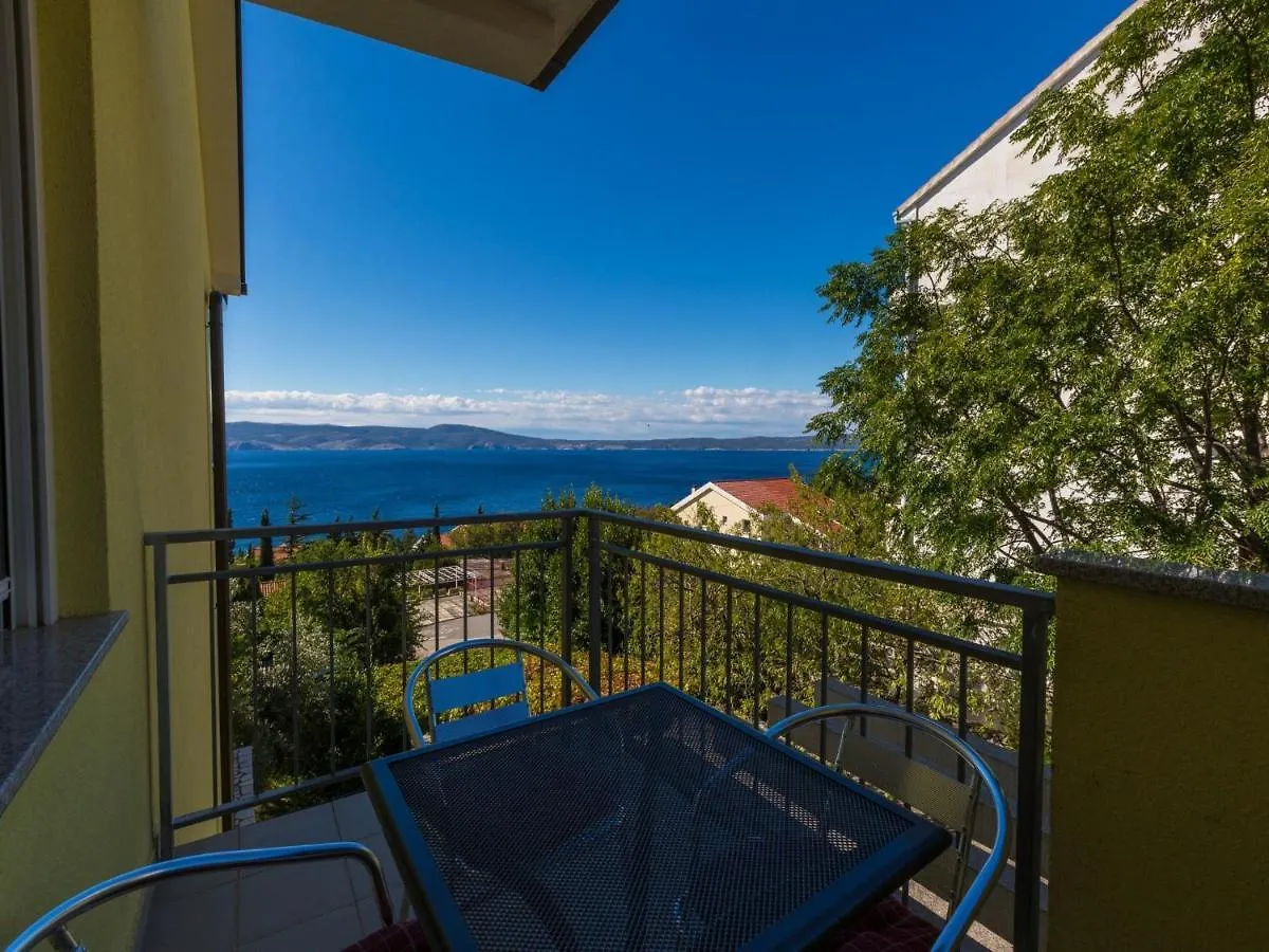Apartments Stipe Novi Vinodolski 0*,