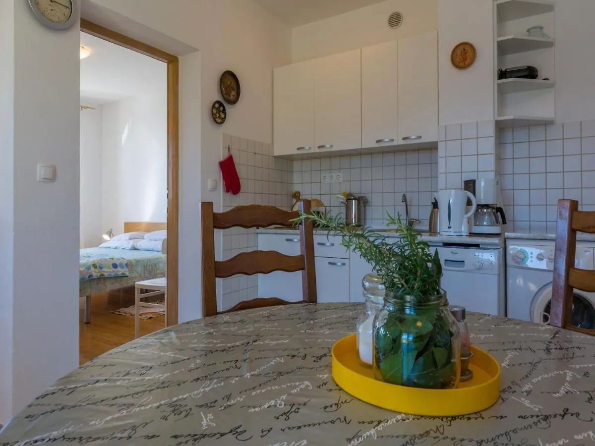 Apartments Stipe Novi Vinodolski 0*,  Croatia