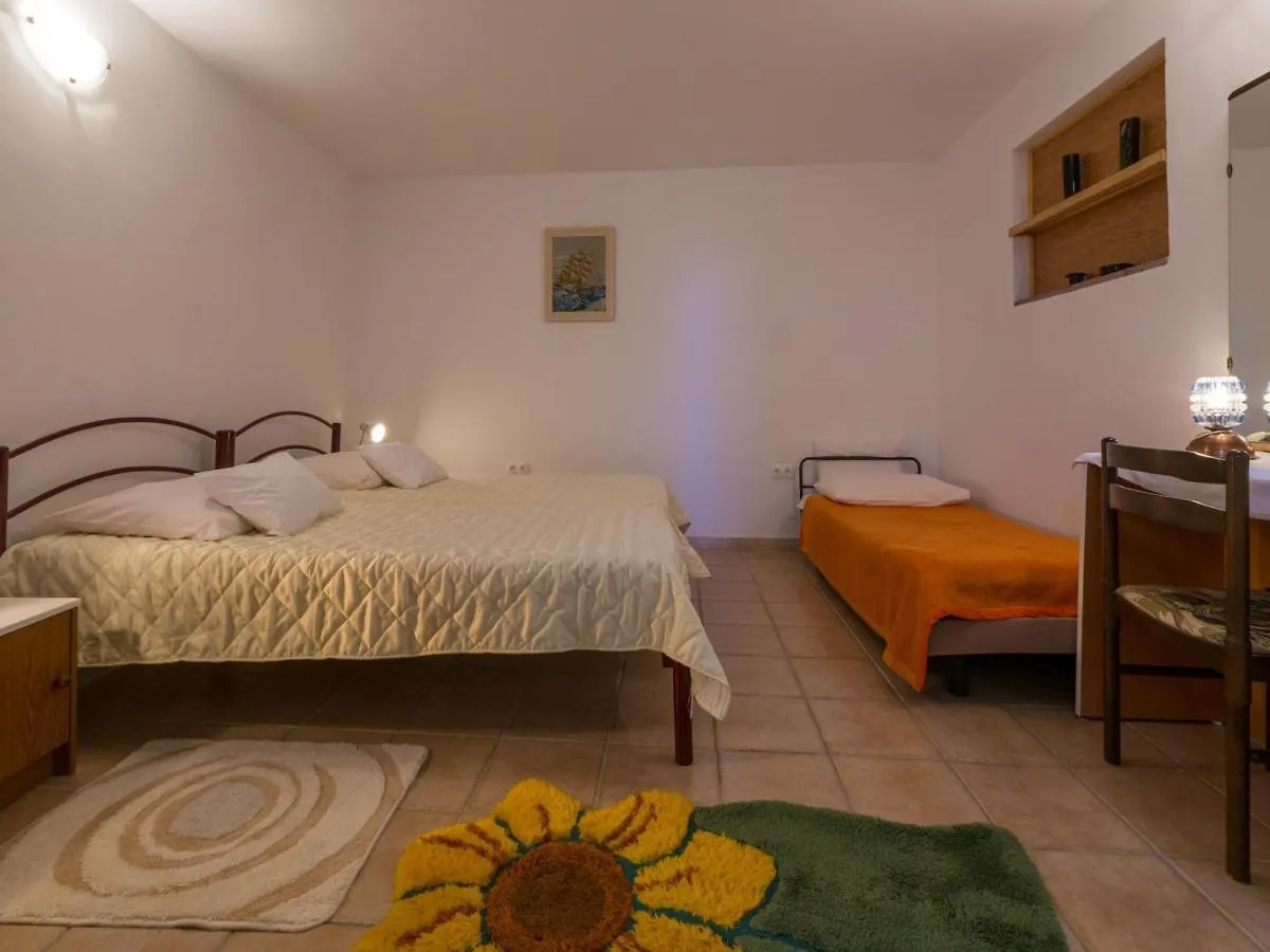 Apartments Stipe Novi Vinodolski